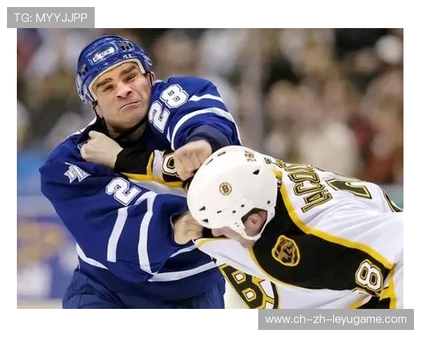 冰球队史级冲突爆发，拳头飞舞如动作电影